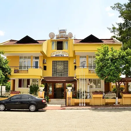 Golden Rock Hotell *