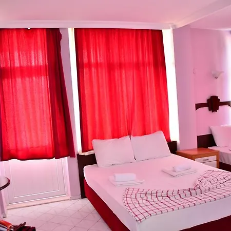 Hotell Golden Rock *