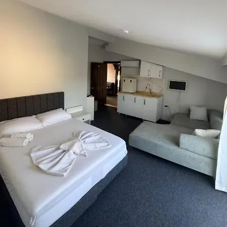 Golden Rock Szálloda Kemer