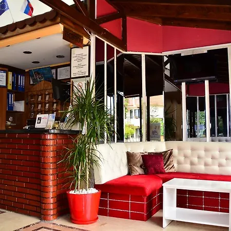 Szálloda Golden Rock *