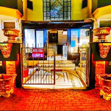 Golden Rock Hotel *
