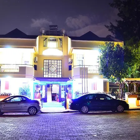 Hotell Golden Rock